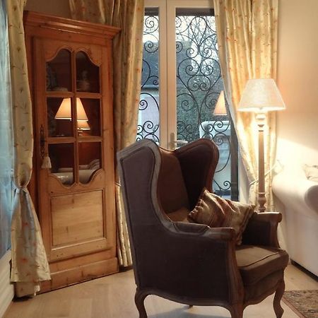 Le Loft Campagnard Apartment Живерни Стая снимка